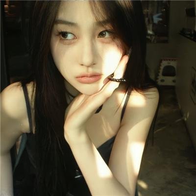 鉴识英雄